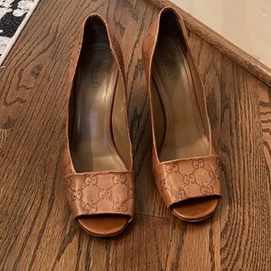 Gucci open toe pumps